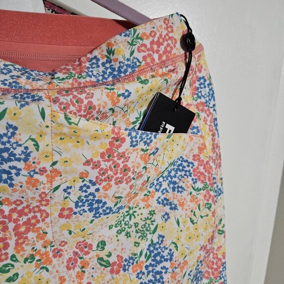 Ralph Lauren X Golf Skirt with under shorts. - Picture 3 of 6